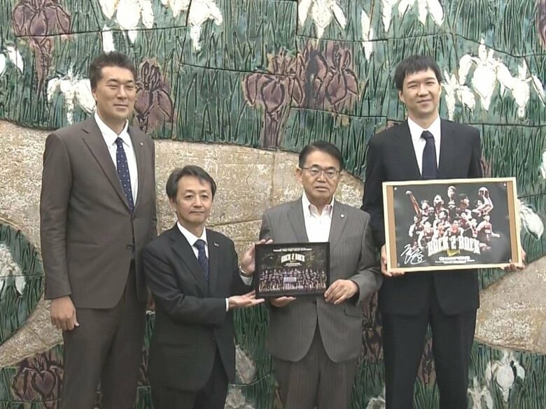 新アリーナ整備は住民投票次第…Bリーグの三遠が中地区優勝を愛知県知事に報告「ブースターの力が後押しに」｜FNNプライムオンライン