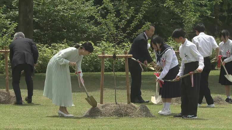 全国都市緑化祭では記念植樹もされた
