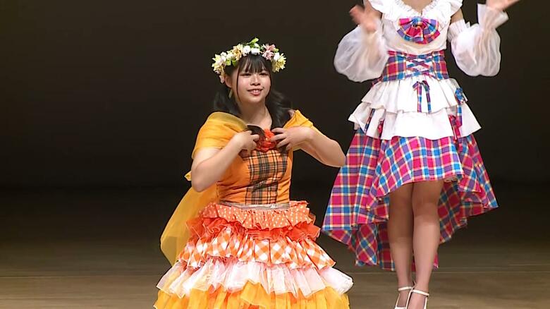 兵庫・西脇高校の手話パフォーマンス「誰もが輝けるファッションショー」