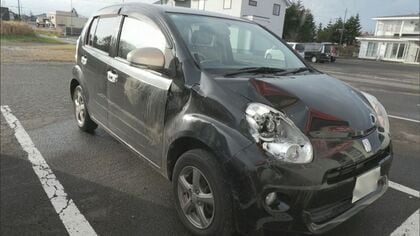 「突進し運転席側を攻撃」ドライバーが恐怖体験 ヒグマが道路で走行中の車襲う―車体へこみ爪で穴も数カ所 北海道標津町