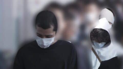 特殊詐欺疑いで20代から50代の日本人の男13人を強制送還、逮捕　インドネシア拠点の事件での日本人摘発は初