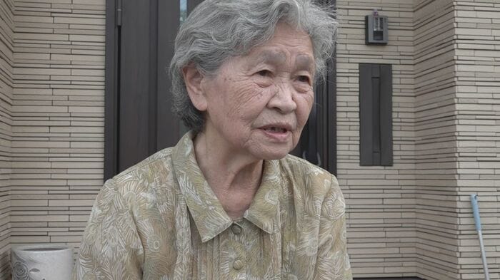 「天皇陛下が通る時はうつむいて、全然、顔を見ていない」という山岡さん