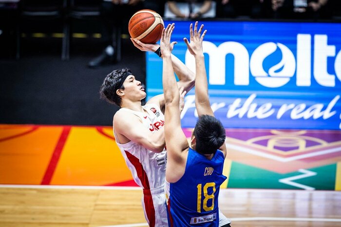 前半戦、得点を重ね活躍した渡邉雄太選手(C)FIBA