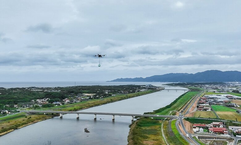 物流ドローン「DJI FLYCART 30」のLTE回線を利用したレベル3.5飛行(遠隔自動航行)による物資輸送を想定した実証実験を実施【国内初】