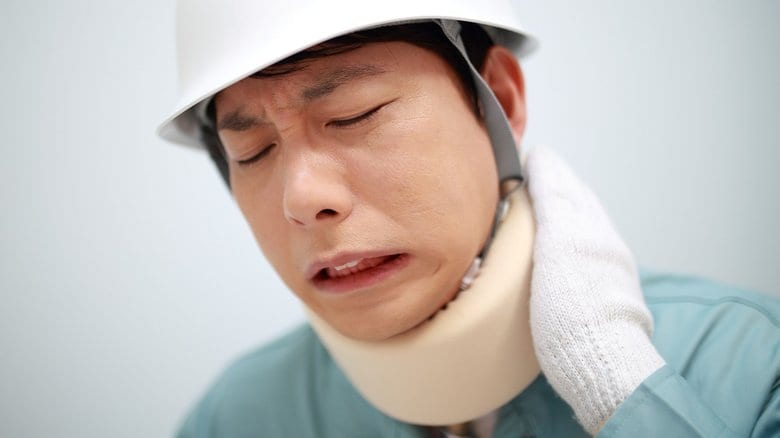 労災は業務に起因するけが・病気が対象(画像はイメージ)