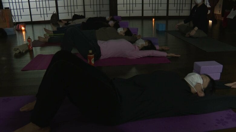 お寺で行われていたのはヨガ教室