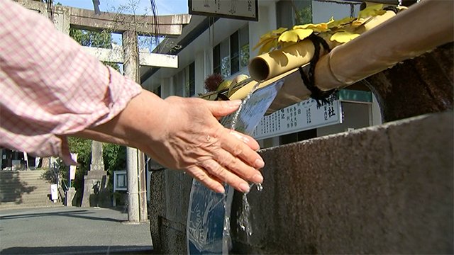 荒尾市『四山神社』 センサー付き手水舎導入【熊本】