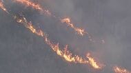 発生から24時間以上が経過…津市美杉町の山火事「何十年もここで生活してるが経験がない」住民は雨予報に期待も