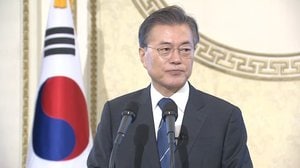 支持率40%台割れで岩盤支持層崩壊か…韓国・文在寅大統領を待ち受ける“運命”は?