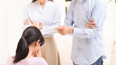 「毒親」は子供に引き継がれてしまう? 体験者が明かす“毒親の連鎖”を断ち切る方法