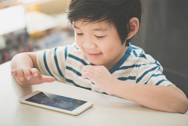 休校中の今だから活用を!現役東大生が勧める2つの「スマホ学習法」