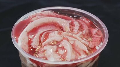 なぜ？スタバ新作の“金粉パウダー”が欠品　「トッピングなしでも販売して」の声も　有料カスタマイズを無料に変更し対応