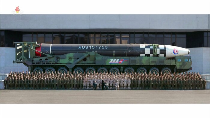 朝鮮中央テレビ(2022年11月27日放送)より