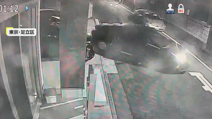防犯カメラが捉えたプリウス窃盗の瞬間(東京・足立区)