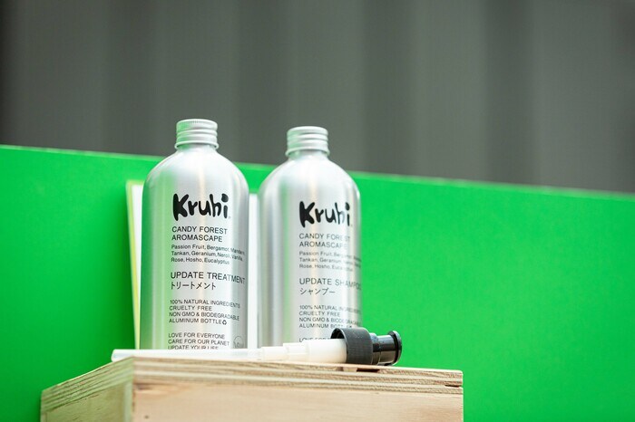 Kruhiは環境への負荷を考えアルミボトルを選んだ