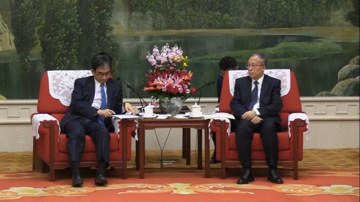 垂大使と会談する李鴻忠天津市書記(2021年3月)