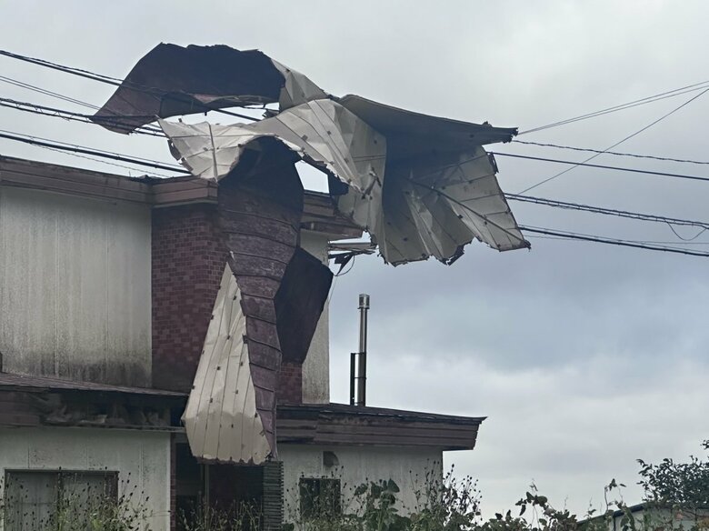 【大規模停電】北海道で6500戸以上が停電中_発達した低気圧の通過による暴風が影響か…日高地方の様似町・えりも町は全域が停電…北海道では21日に初めて線状降水帯も発生｜FNNプライムオンライン
