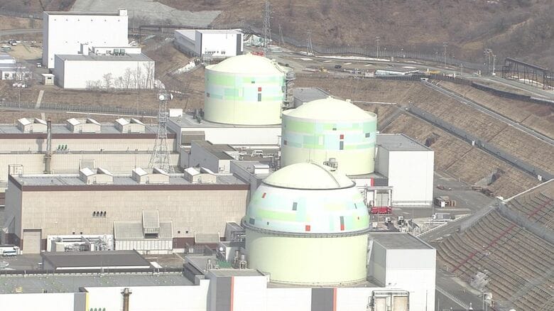 点検中の“泊原発”を2030年代前半までに3基すべて再稼働へ 北海道電力が方針発表 発電量の6～7割を原子力が占める見通しに 電気料金を値下げへ―専門家はそれ以外の負担も指摘｜FNNプライムオンライン