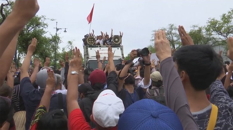 “タブー”の王室批判まで... タイ反政府デモ 異例の展開
