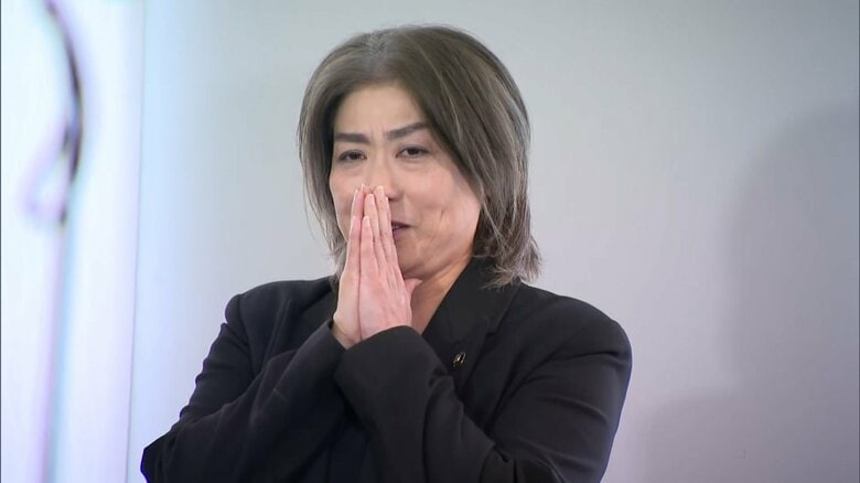 失職決定の日には涙も見せた田久保前市長