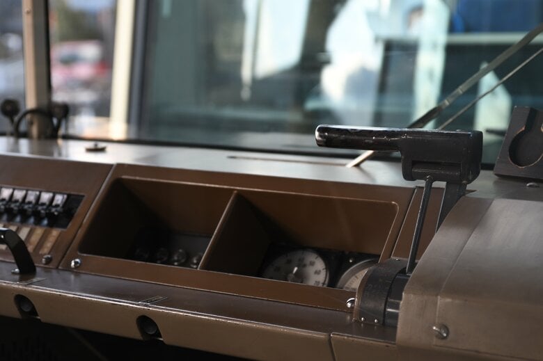 運転台（1000形）