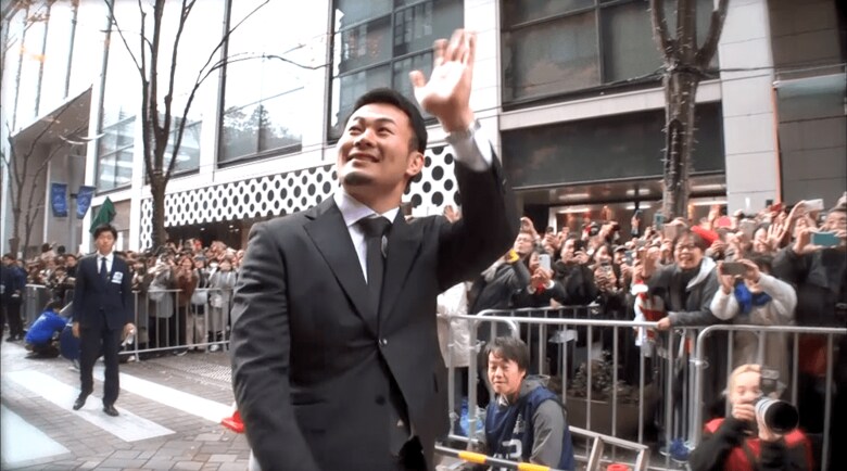 W杯で8強入りを果たした日本代表がパレード