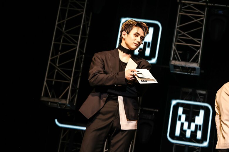 (c)LAPONE ENTERTAINMENT