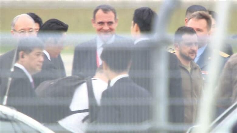 広島空港に到着したゼレンスキー大統領（20日午後3時40分ごろ）