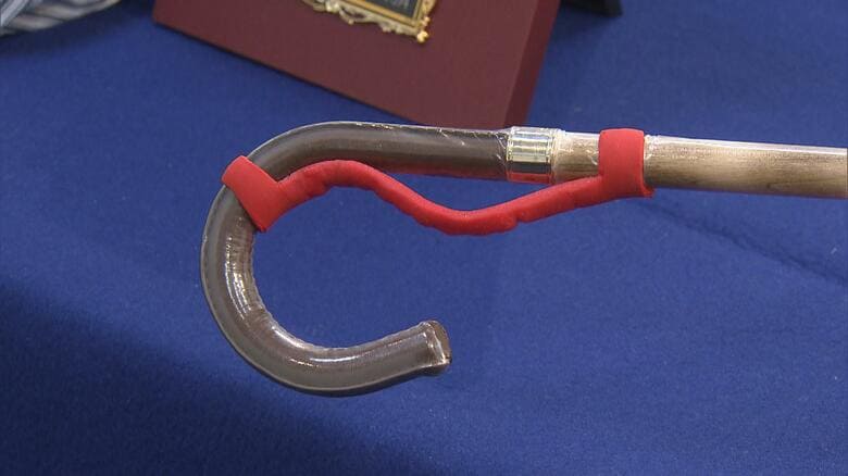 厚生労働大臣賞「傘又は杖の柄 握力応援ベルト保持具」窪田多嘉さん