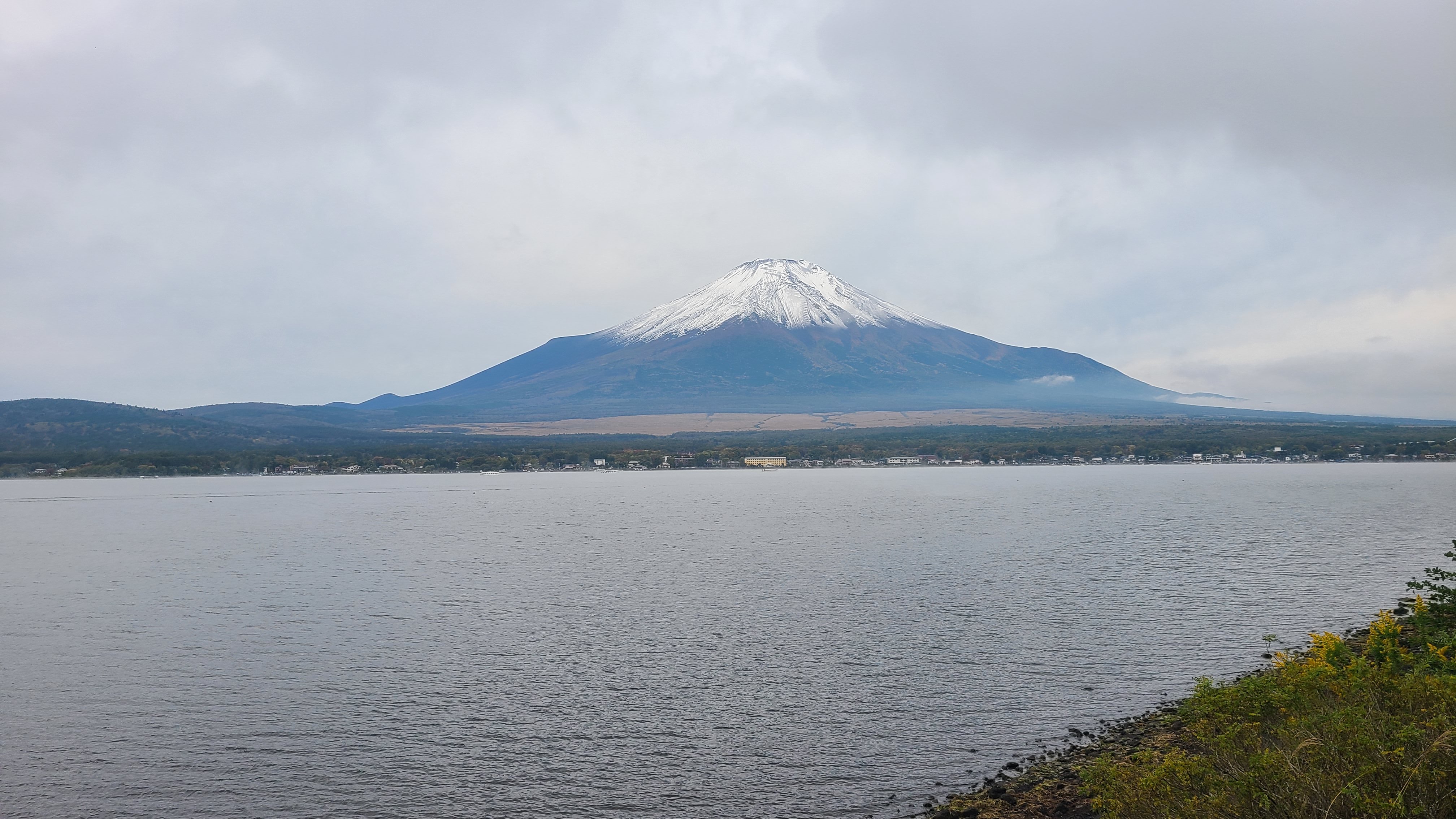 【速報】富士山が初冠雪　平年より21日遅く
