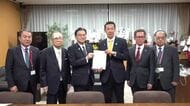福井アリーナ整備の財政支援を国に要請　福井市長らが黄川田大臣と面会　1月に交付金30億円を申請、5月の決定見込む
