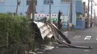 台風18号の暴風で奄美・徳之島に被害　建物損壊や原付バイク大破　3万3000戸超で停電続く