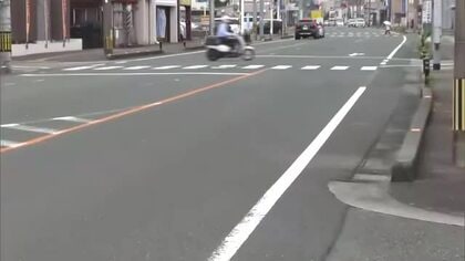 延岡市で交通事故　女性が大型トラックにはねられ死亡　