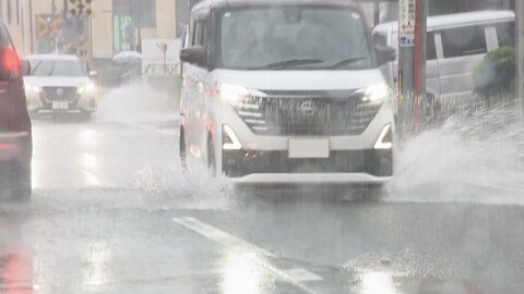 1時間に77ミリの非常に激しい雨も…東海3県で非常に激しい雨 三重県四日市市と鈴鹿市にレベル4土砂災害危険警報