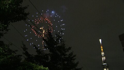 “隅田川花火大会”2万発が夜空を彩る　92万人が観覧　DJポリスも出動