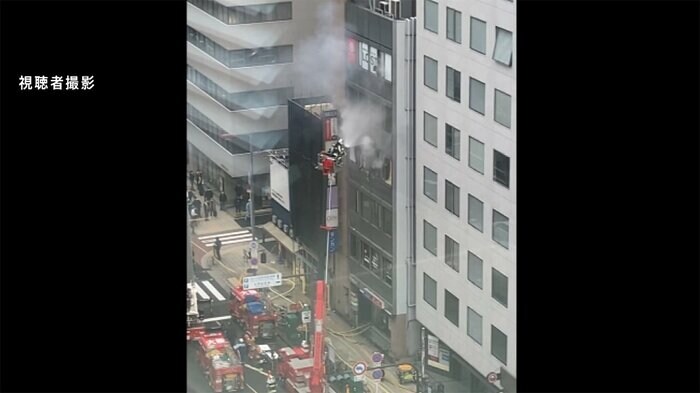 大阪のビル放火事件(視聴者撮影の動画より)