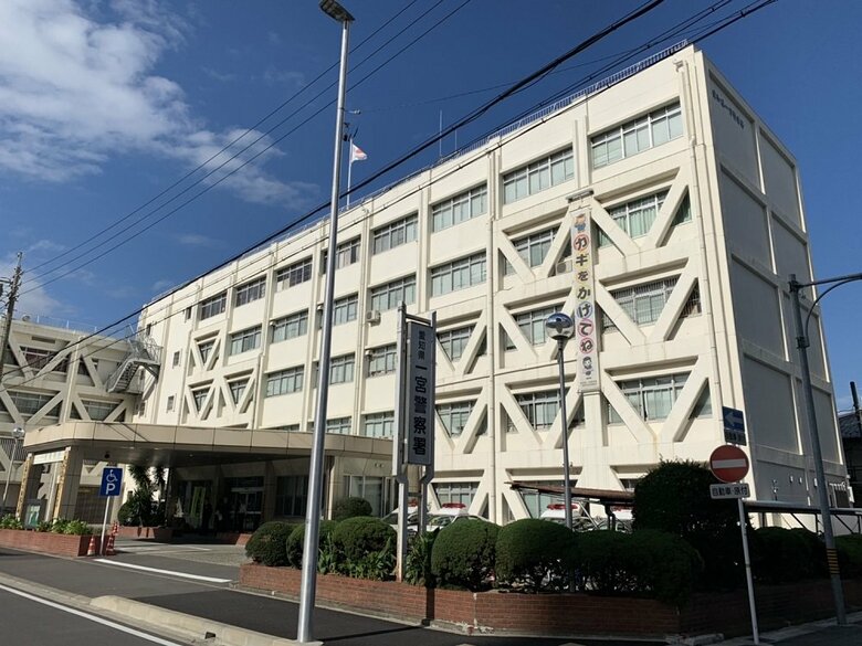 路上に停車した車から…年齢や性別不明の遺体発見 他県警からの情報提供で発覚 関係者の男性から事情聴く｜FNNプライムオンライン