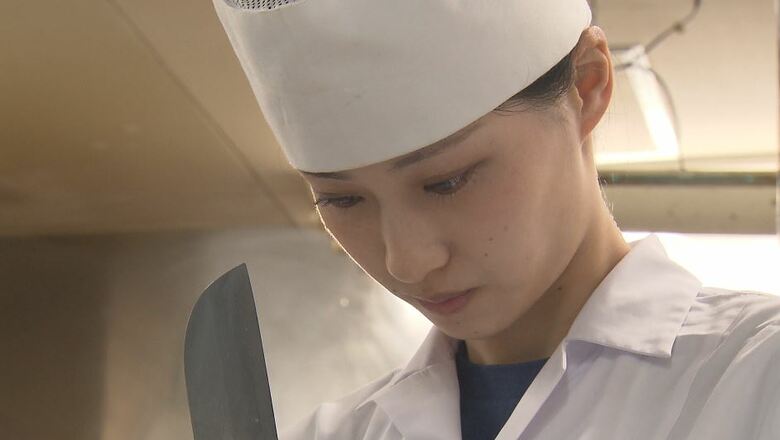 「ガッツある努力家」25歳の女性料理人が日本料理の全国大会で2年連続「最高賞」　旅館で仲居や接客部門を4年経験　「お店を開けるレベルまで学んでいきたい」　長野・山ノ内町｜FNNプライムオンライン