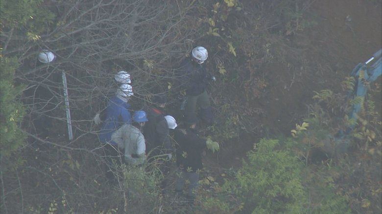福島市の住宅敷地内での捜索
