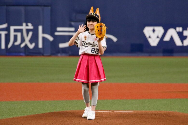 オリックス・バファローズVS東北楽天ゴールデンイーグルスの始球式(京セラドーム大阪)