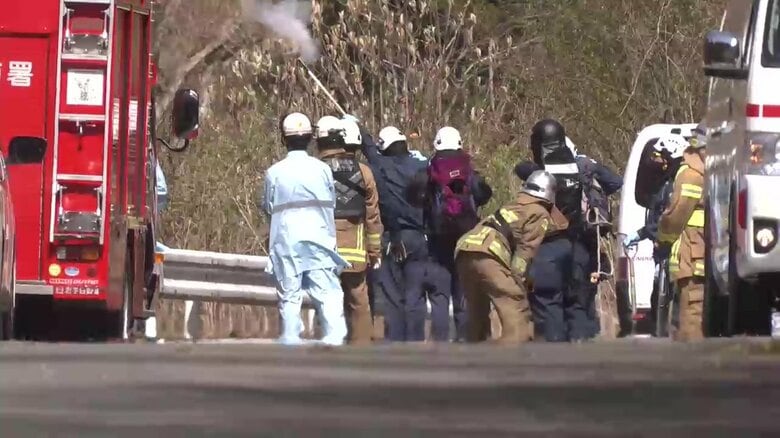 女性の遺体が見つかり、警察官がクマに襲われた現場（4月21日　岩手・紫波町）