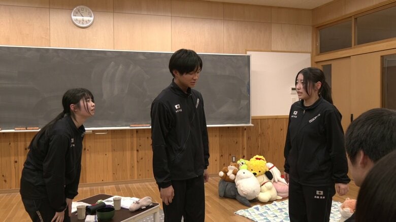 顧問書き下ろし作品『きおくのき』の稽古