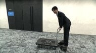 “実験場”の街に最先端技術集結　後付けモビリティ化や空気製水機