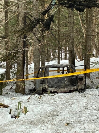【速報】「焦げた車が路肩に落ちている。車外に人が倒れている」“年齢性別不明の変死体”が焼けた車のそばから見つかるー遺体の身元の特定急ぐ〈北海道当別町〉