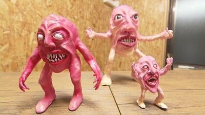 謎のキャラクター「モモダゾイ」　気持ち悪さがクセになる？　内に秘めた郷土愛で公認キャラを目指す【福島発】