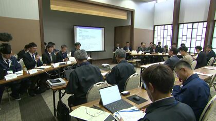 【火山活動活発化の十勝岳】影響受けた山麓の事業者へ『説明会』現状や公的補助内容を説明～道や気象庁なども参加→夏にキャンセル相次いだ十勝岳温泉地区でも説明会実施へ〈北海道美瑛町〉