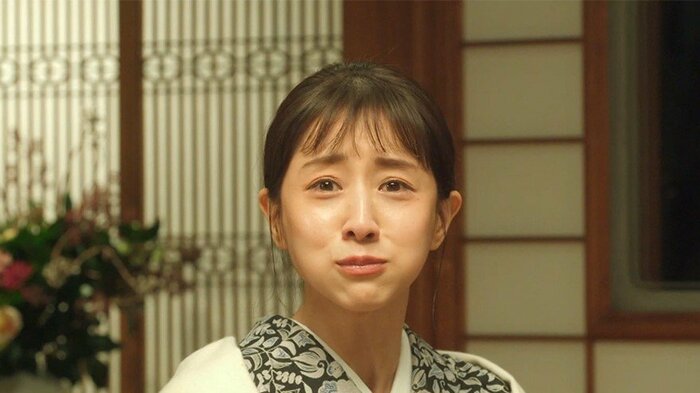 田中みな実:辛すぎて涙目に…