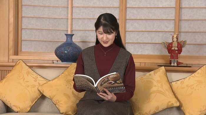 陛下が用意されたラオス料理の本を読むなど準備を重ねられた