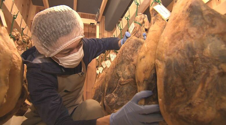 「究極の生ハム作り」移住した元技術者が標高1500mの空きペンションで挑む　師匠との絆と長野・須坂市の新たな特産品への夢　「理想の環境」で見つけた生ハム職人への道｜FNNプライムオンライン
