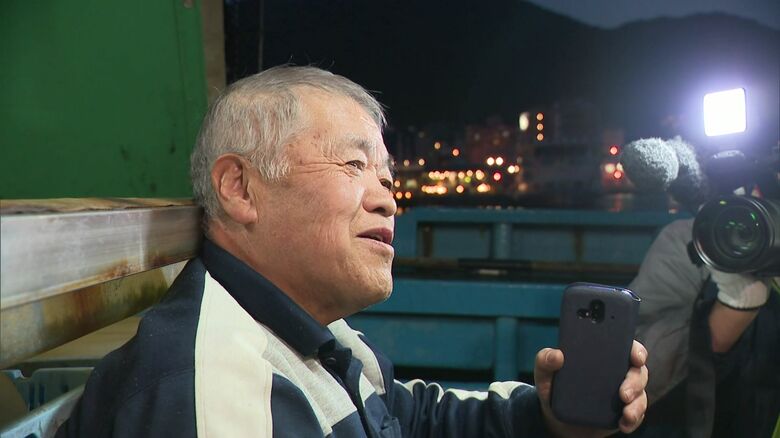 初水揚げほぼゼロで嘆くイカ漁師
